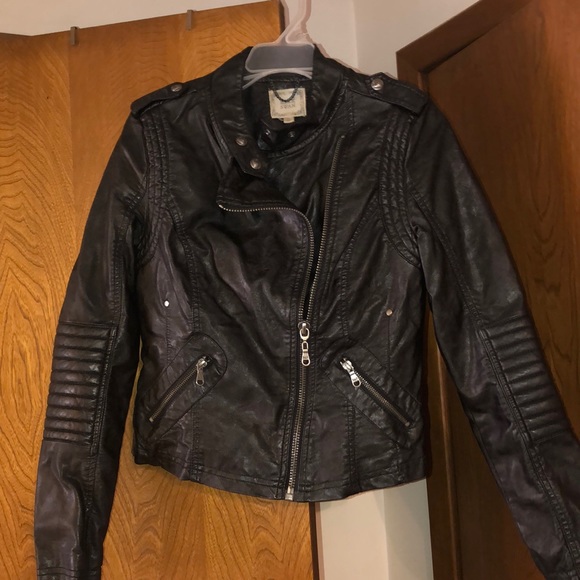 Black Swan Jackets & Blazers - Black feaux jacket size small